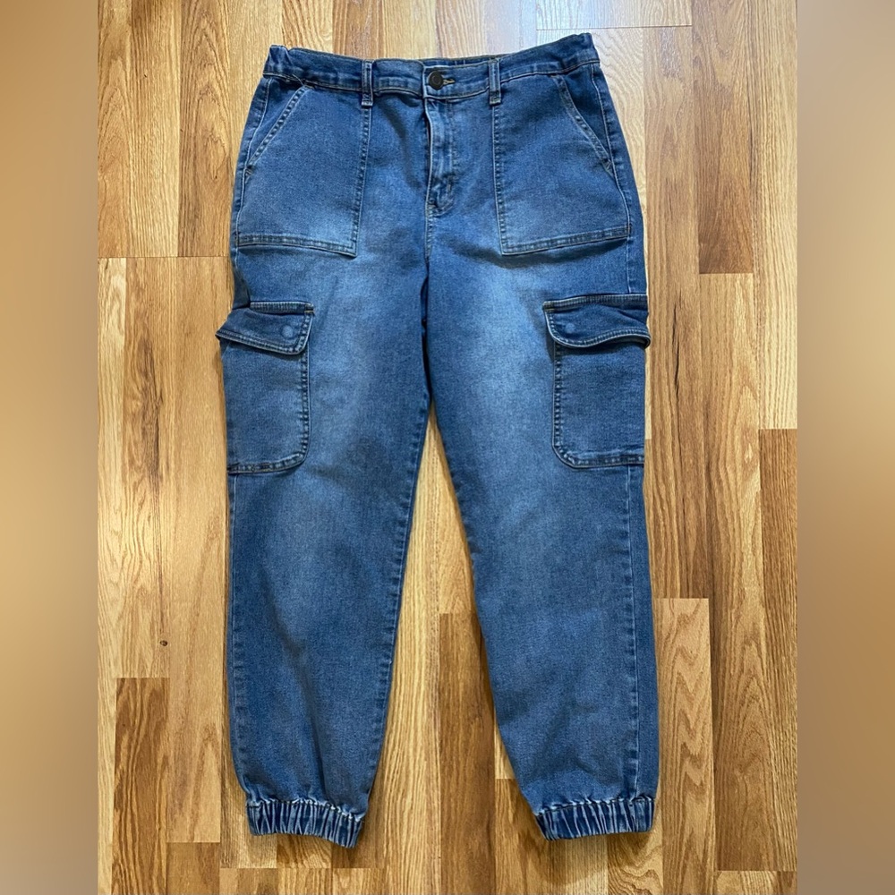 SO High Rise Cargo jogger Blue Jeans Size Large